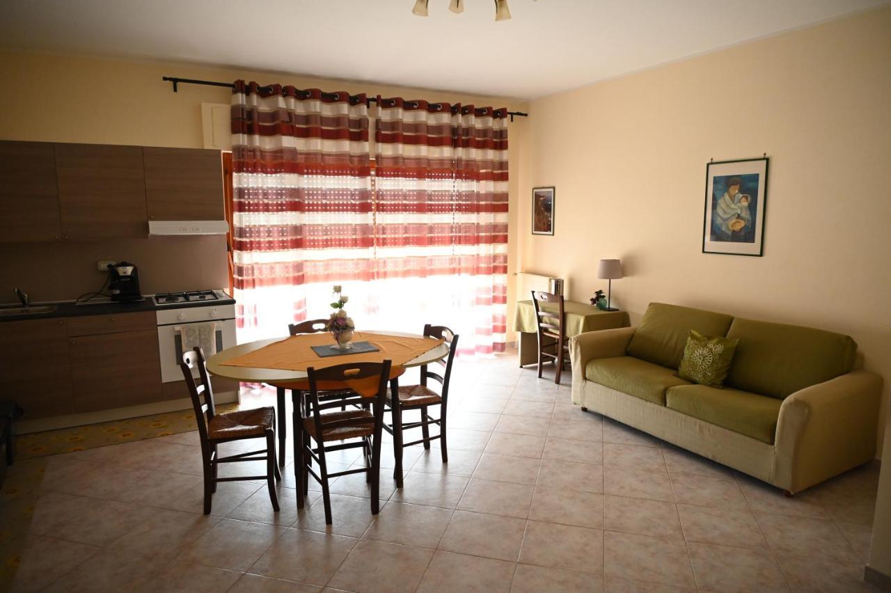 Castello Di Sotto Bed and Breakfast Μιλάτσο Εξωτερικό φωτογραφία