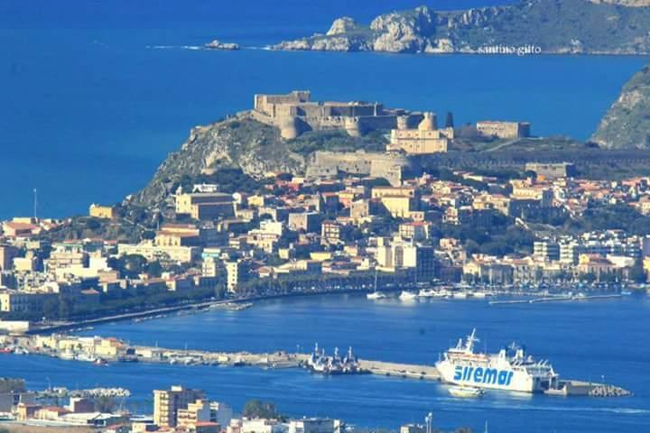 Castello Di Sotto Bed and Breakfast Μιλάτσο Εξωτερικό φωτογραφία